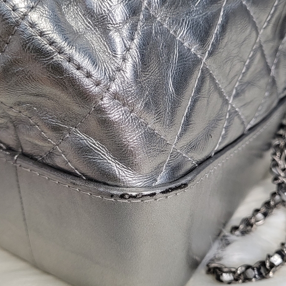 ❌️SOLD❌️ SMALL GABRIELLE SILVER BACKPACK - Picture 6 of 9